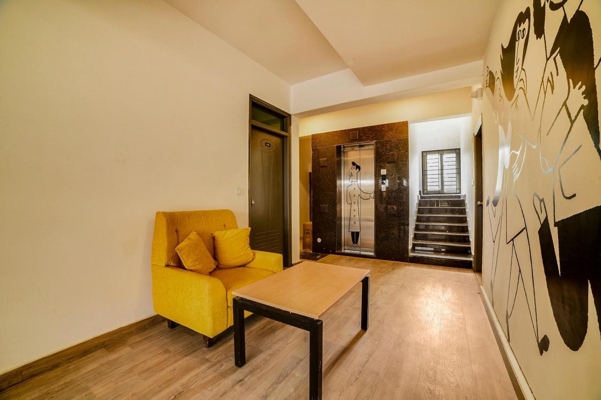Townhouse Sarvar Hospitality Near Ascendas Park Square Mall บังกาลอร์ ภายนอก รูปภาพ