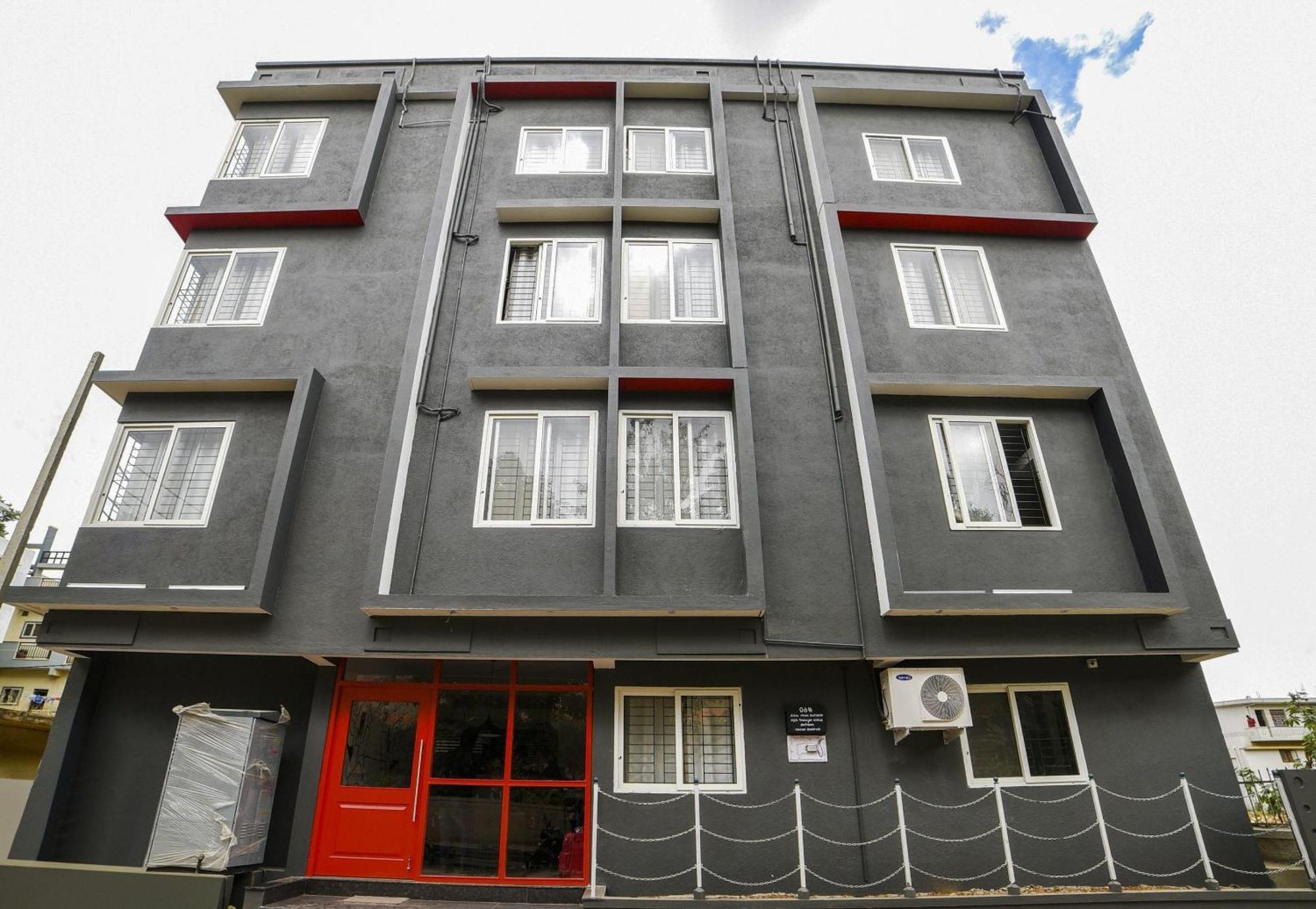 Townhouse Sarvar Hospitality Near Ascendas Park Square Mall บังกาลอร์ ภายนอก รูปภาพ