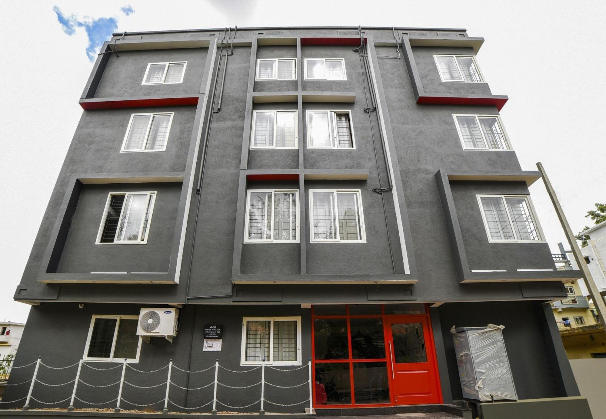 Townhouse Sarvar Hospitality Near Ascendas Park Square Mall บังกาลอร์ ภายนอก รูปภาพ